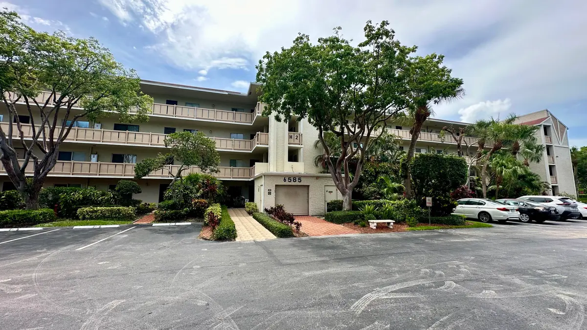 IMG_3713 at 6585 Kensington Lane Apt 207, Delray Beach