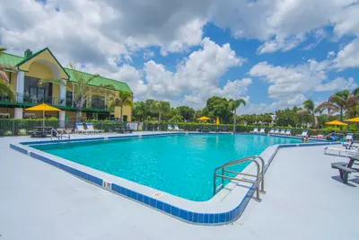 4210 Gator Trace Avenue B, Fort Pierce – Condominium for sale