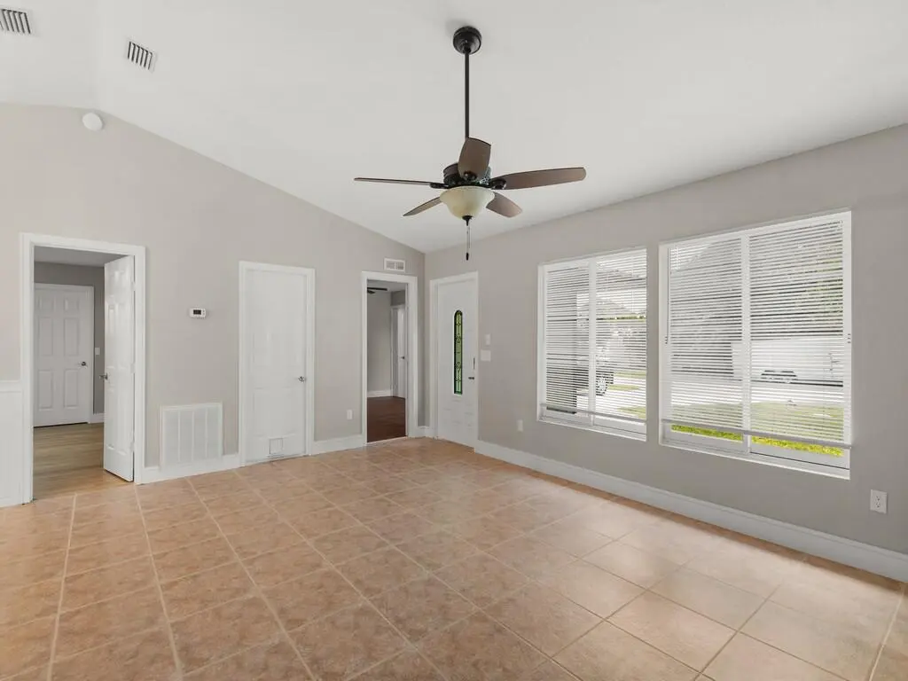 Image00027 at 5612 Deleon Avenue, Fort Pierce