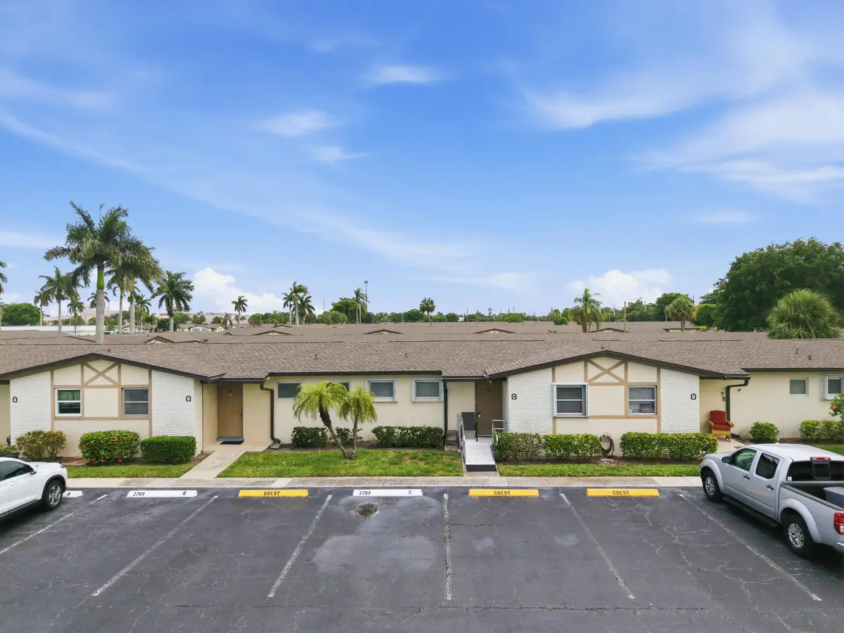 ashley drive apt c1 at 2789 Ashley Drive C, West Palm Beach