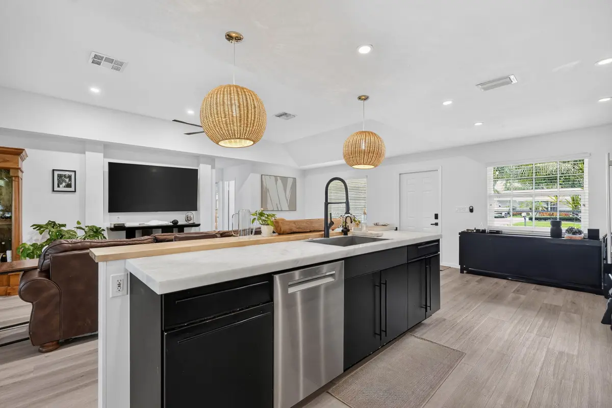 23-web-or-mls-_MLP5142 at 1524 Lance Road, Jupiter