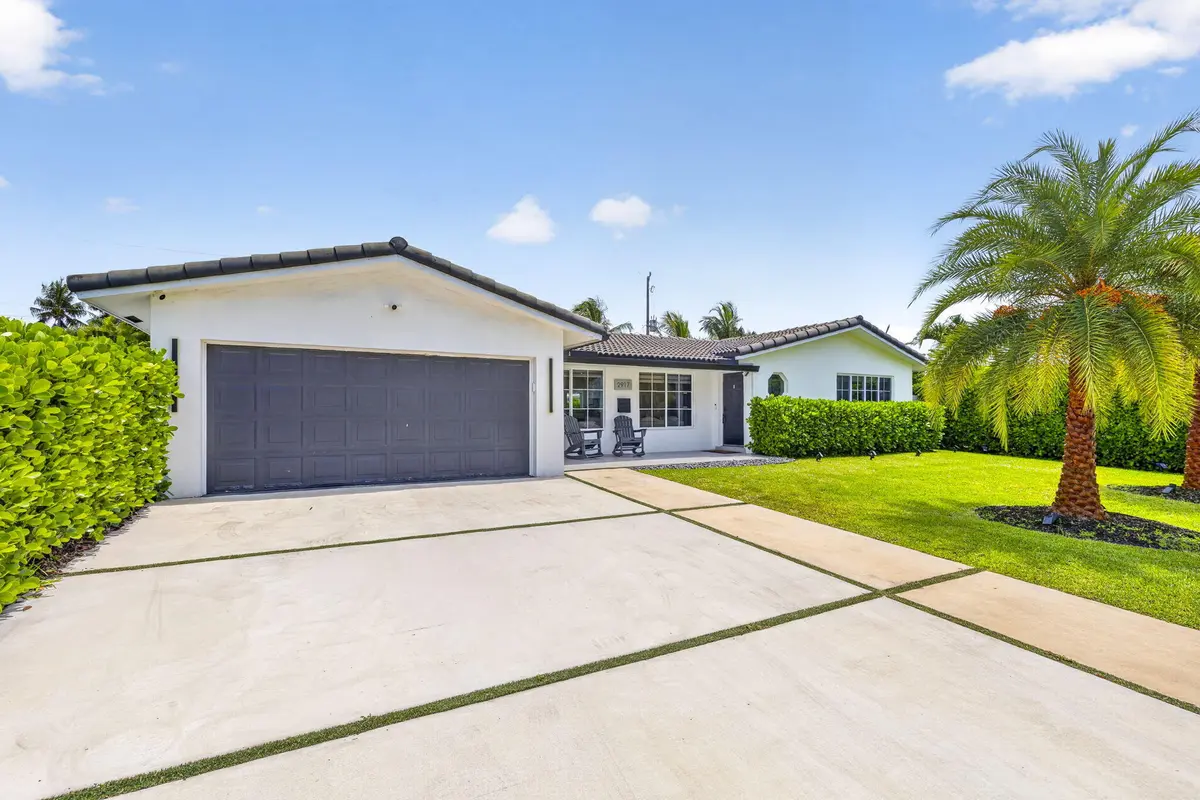 Gorgeous Property at 2917 NE 35th Court, Lighthouse Point