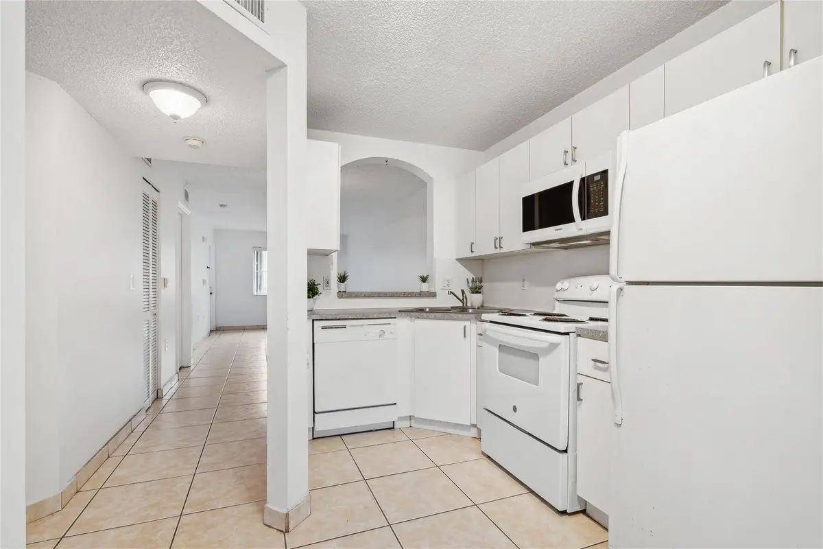 Kitchen has all appliances at 2173 NW 78th Avenue, Pembroke Pines
