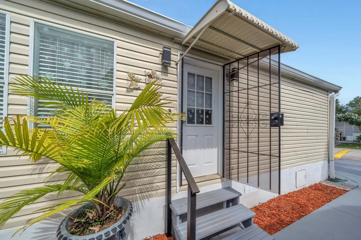 2 Exterior Front (4) at 139 Plantation Boulevard, Greenacres