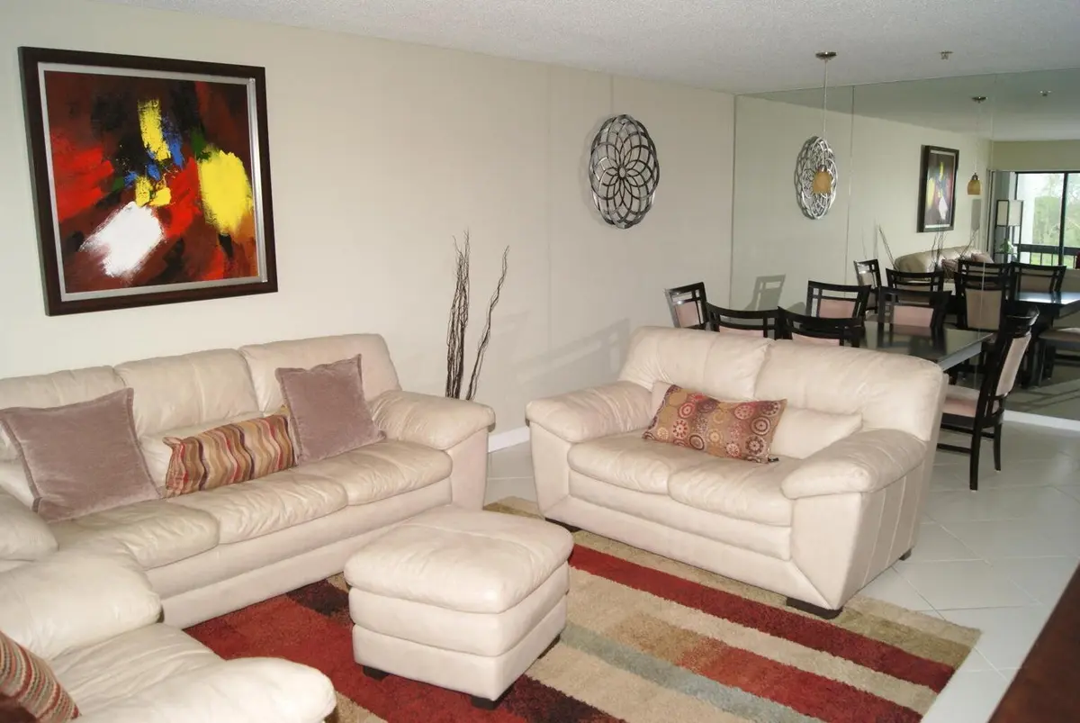 LOP 2 at 3000 Presidential Way 503, West Palm Beach