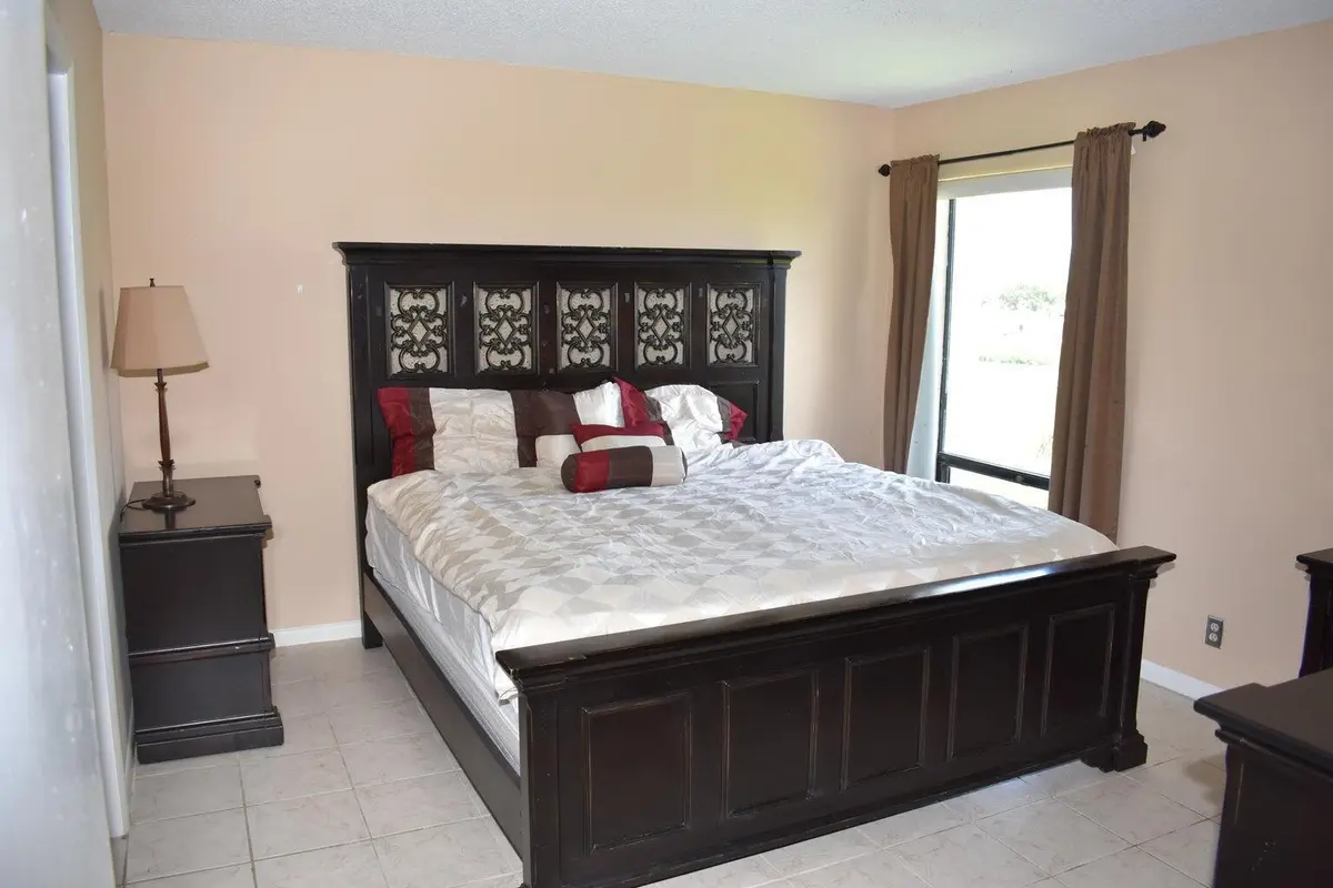 LOP 4 at 3000 Presidential Way 503, West Palm Beach