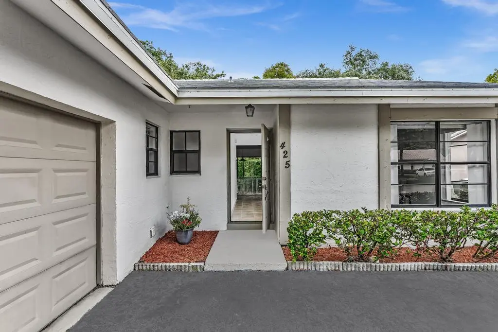 FPP00031 at 425 Shadow Wood Lane, Coral Springs