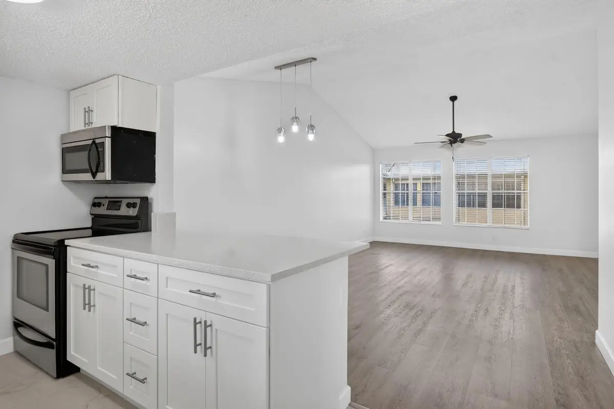 ktichen/living at 6323 La Costa Drive M, Boca Raton