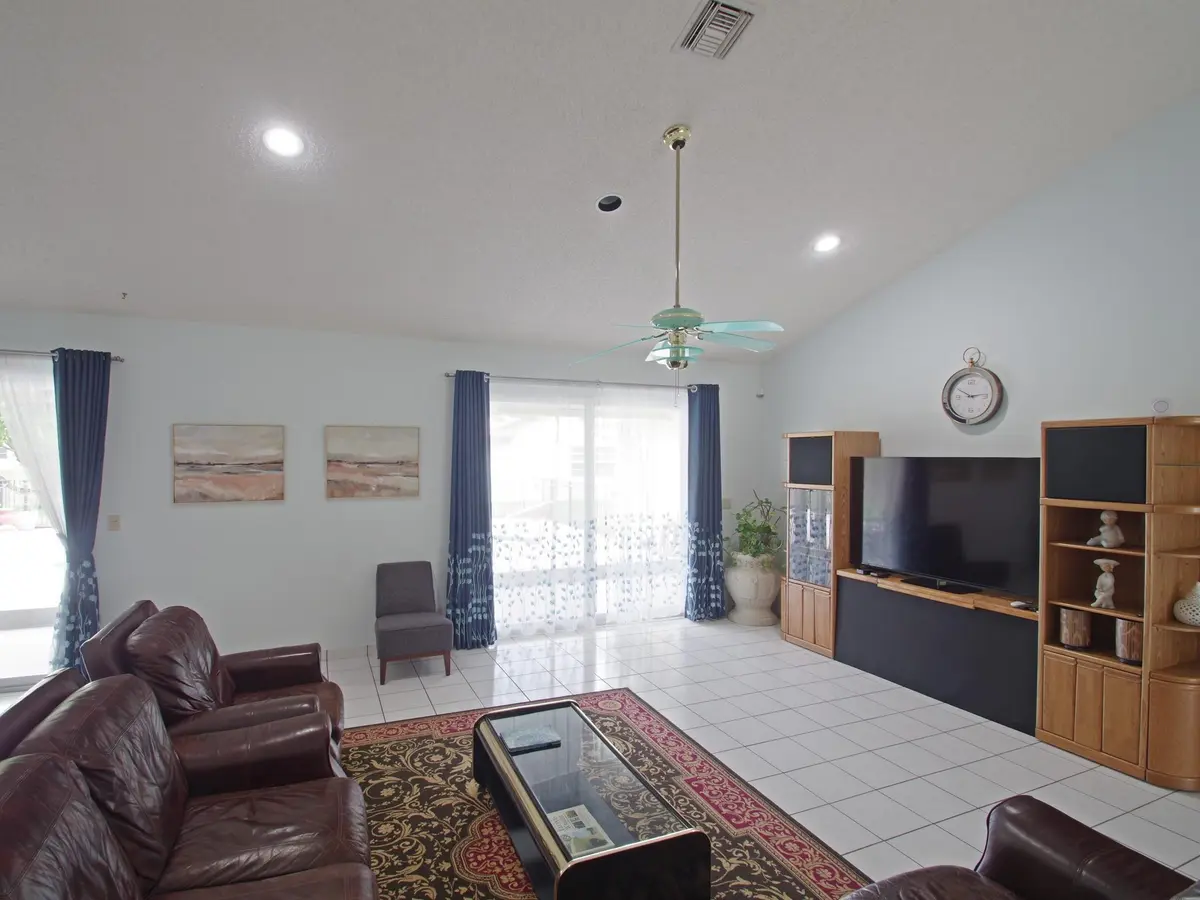 008-039-Family Room1-2048x1536 at 6300 NW 60th Way, Parkland