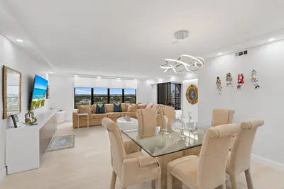 7209 Promenade Drive 802, Boca Raton – sold