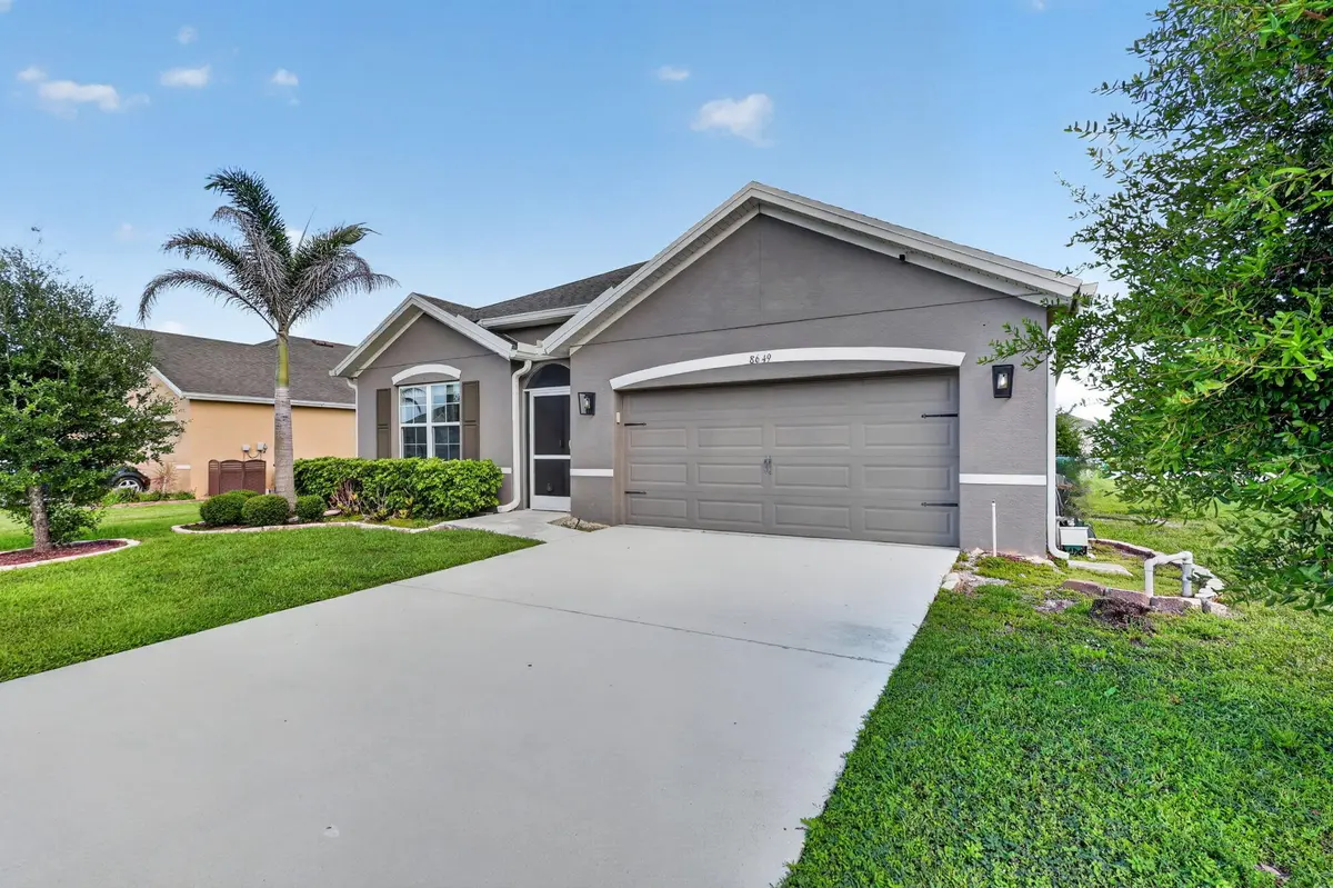 2-web-or-mls-7R7A1381 at 8649 Cobblestone Drive, Fort Pierce