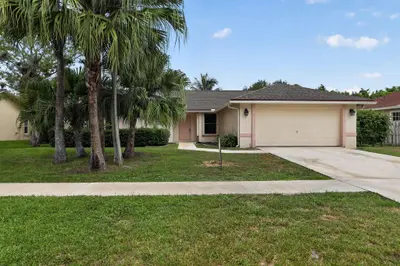 14798 Paddock Drive, Wellington – sold