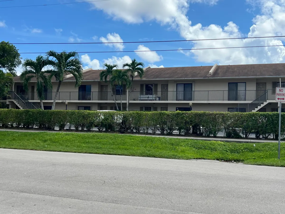 45 9 at 960 NW 45th Street B-6, Deerfield Beach