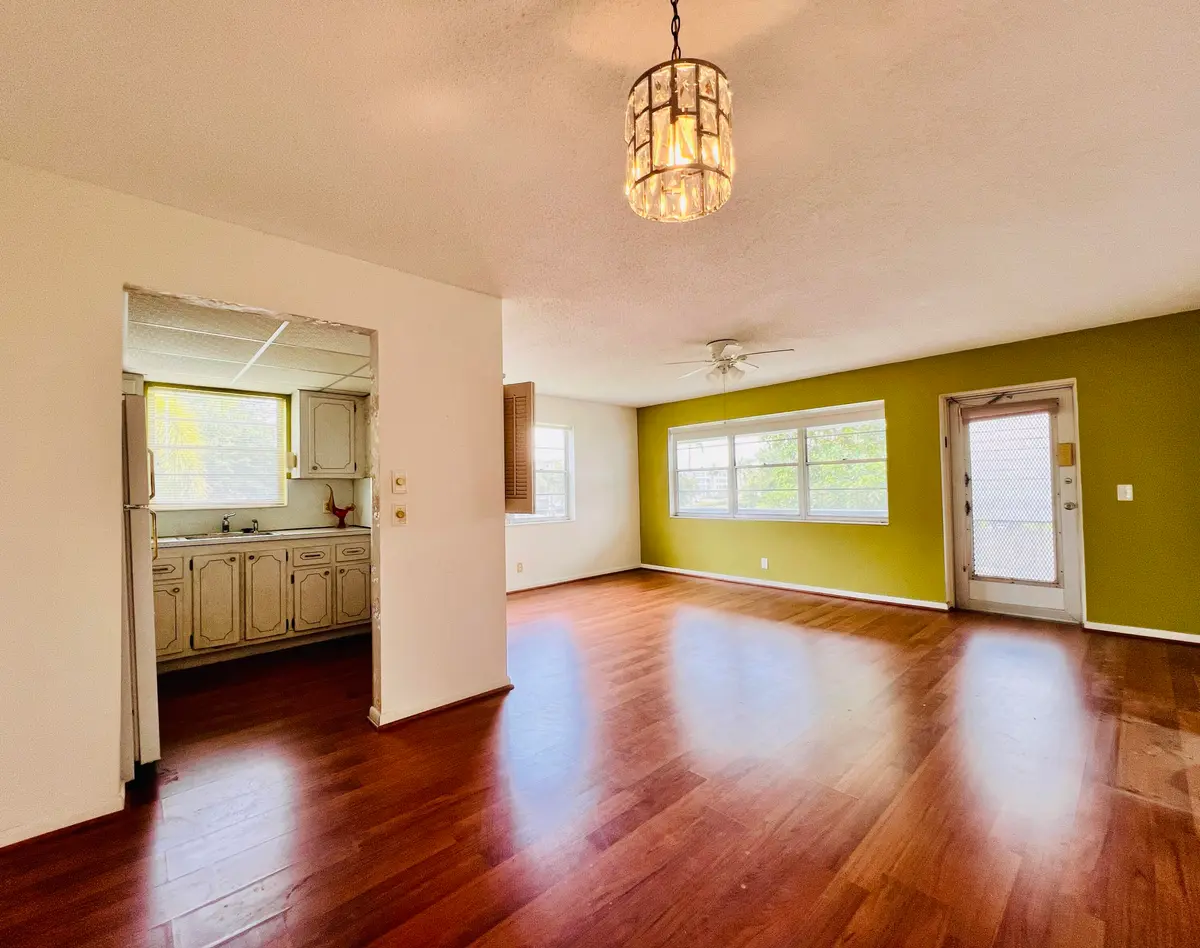 Cheerful in 55+ Century Village! at 339 Windsor O, West Palm Beach