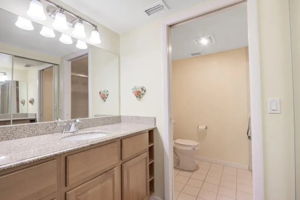 Main Bathroom at 1601 Sabal Ridge Circle C, Palm Beach Gardens