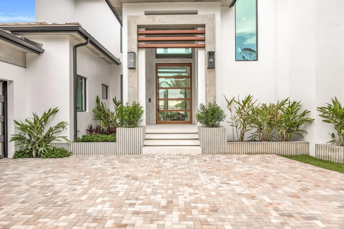8P3A2823 at 19175 W Riverside Drive, Tequesta