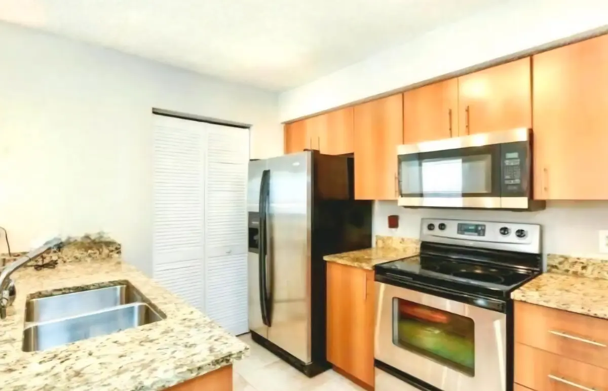Screenshot_20260405_222352_Chrome at 1020 Crystal Way C, Delray Beach