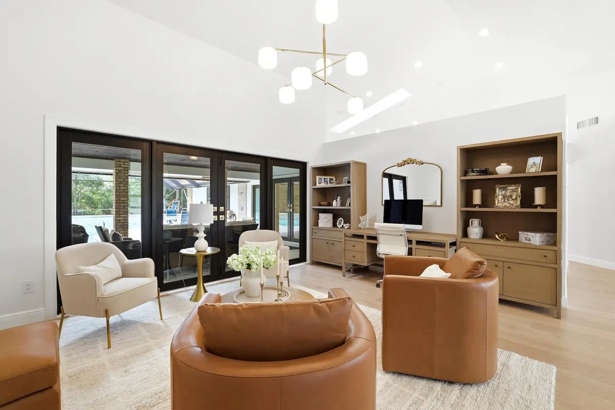 0H8A7419 at 15395 Meadow Wood Drive, Wellington