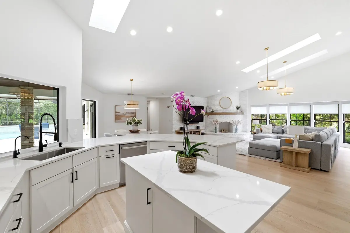 0H8A7444 at 15395 Meadow Wood Drive, Wellington