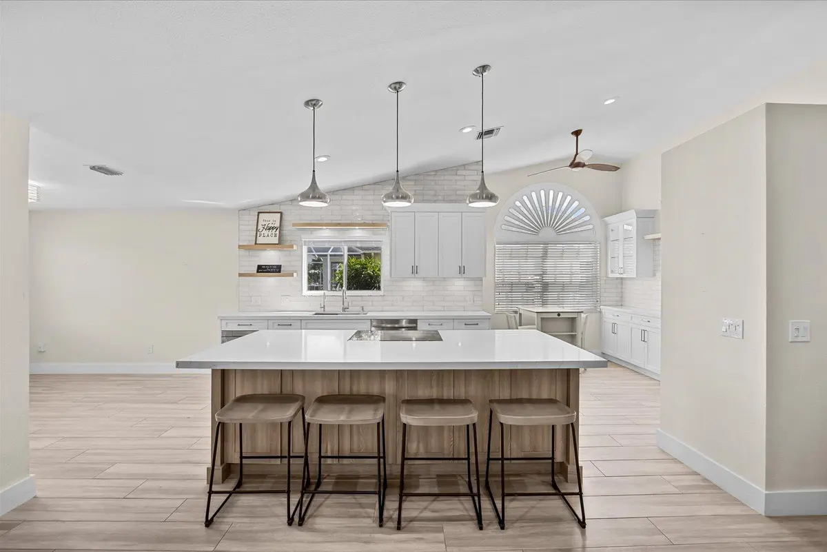 Kitchen at 160 NE Twylite Terrace, Port St. Lucie