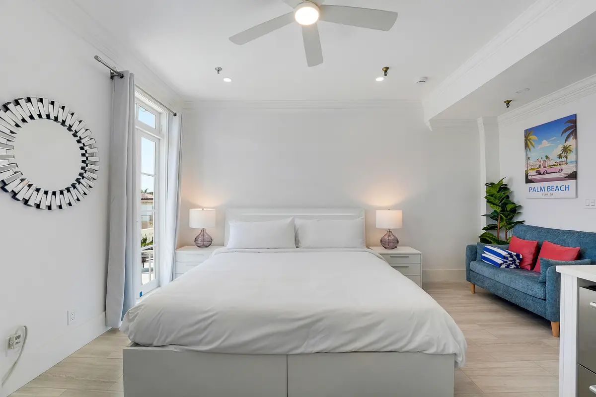 Palm Beach Studio with Private Terrace at 235 Sunrise Avenue 2011, Palm Beach