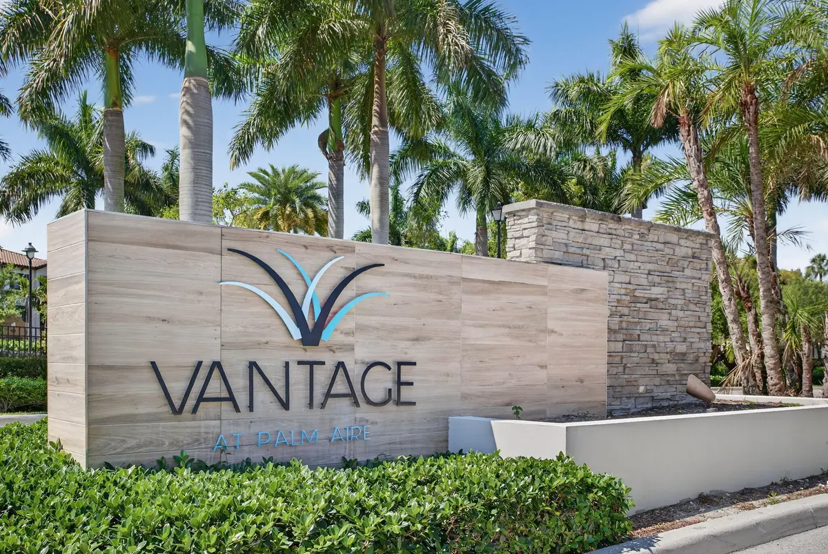 4-web-or-mls-325-6693 at 325 NW 33rd Lane, Pompano Beach
