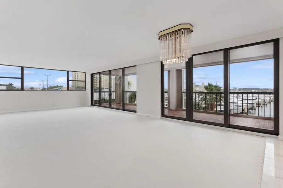 LR-DR at 400 N Flagler Drive 501, West Palm Beach