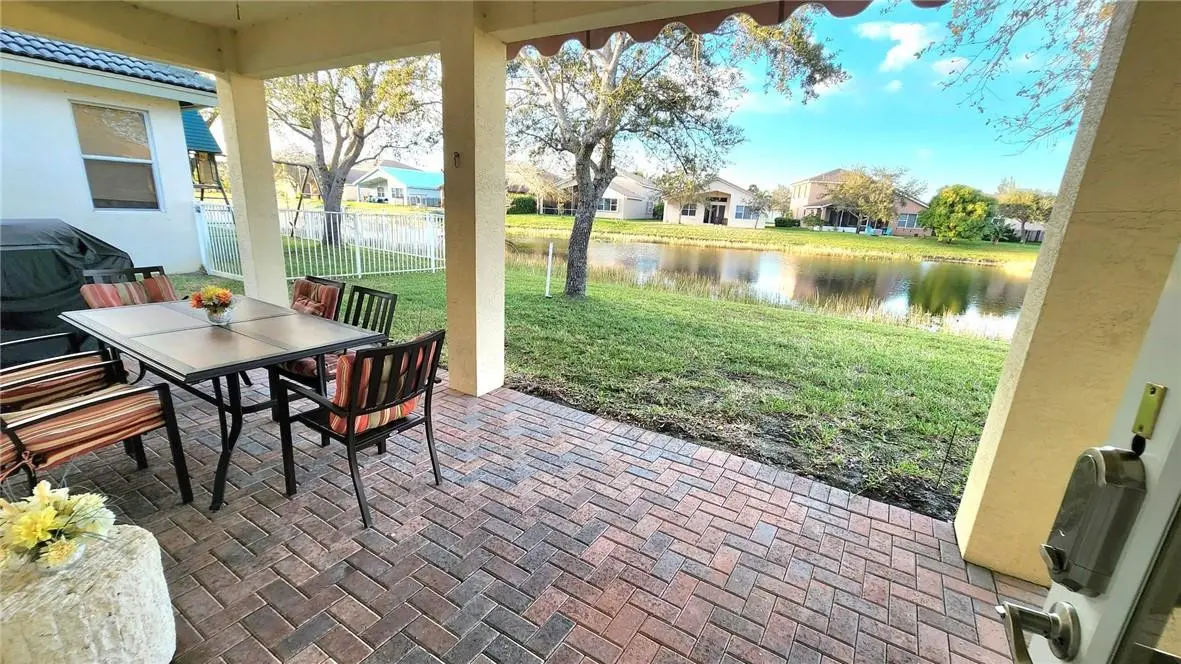 Photo 2 at 1807 SW Jamesport Drive, Port St. Lucie