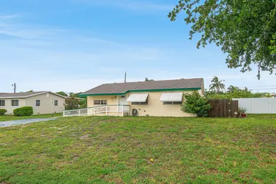 3195 Emerson Avenue, Palm Springs – sold