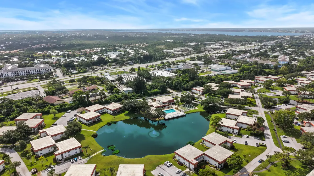 50_vista del lago - amenities 01 at 1225 NW 21st Street 17-1708, Stuart