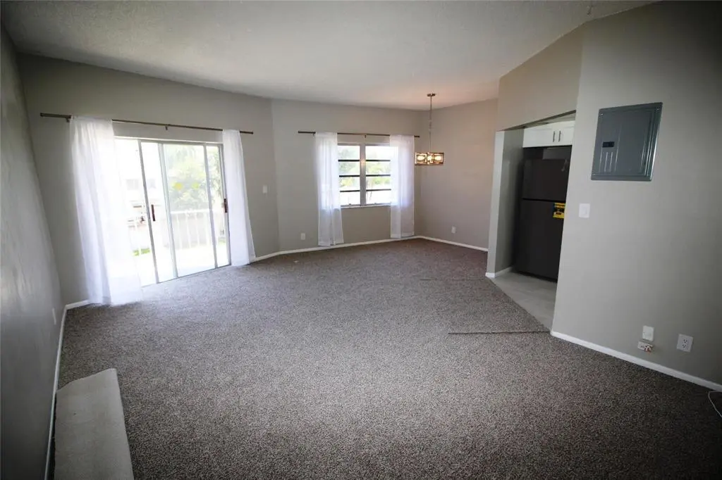 carpert at 1967 S Ocean Boulevard 211-c, Lauderdale-By-The-Sea