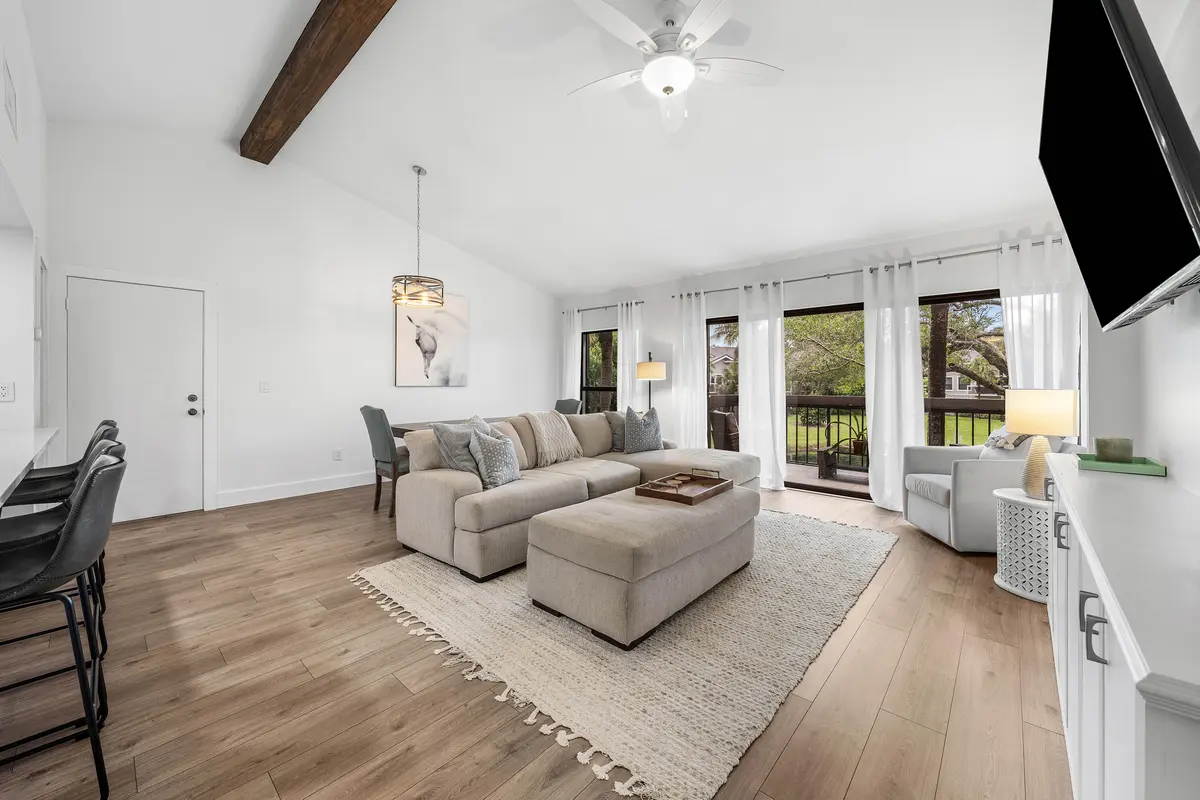 wimbledon at 11863 Wimbledon Circle 504, Wellington