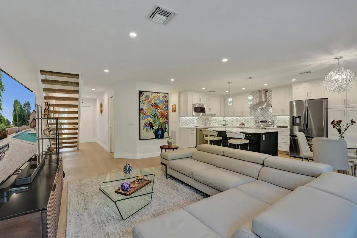 DSC09746 at 4921 Riverside Drive 606, Coral Springs