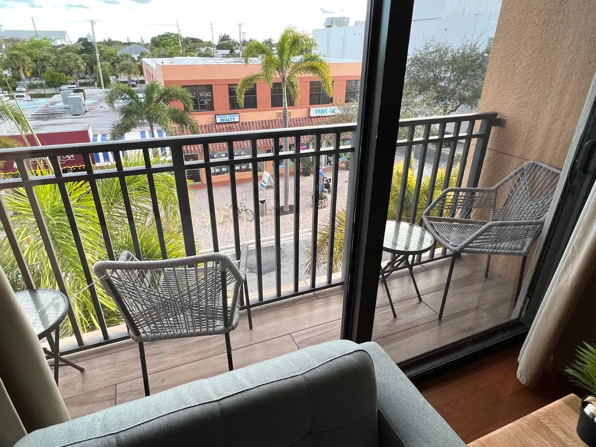 IMG_1882 at 511 Lucerne Avenue 316, Lake Worth Beach
