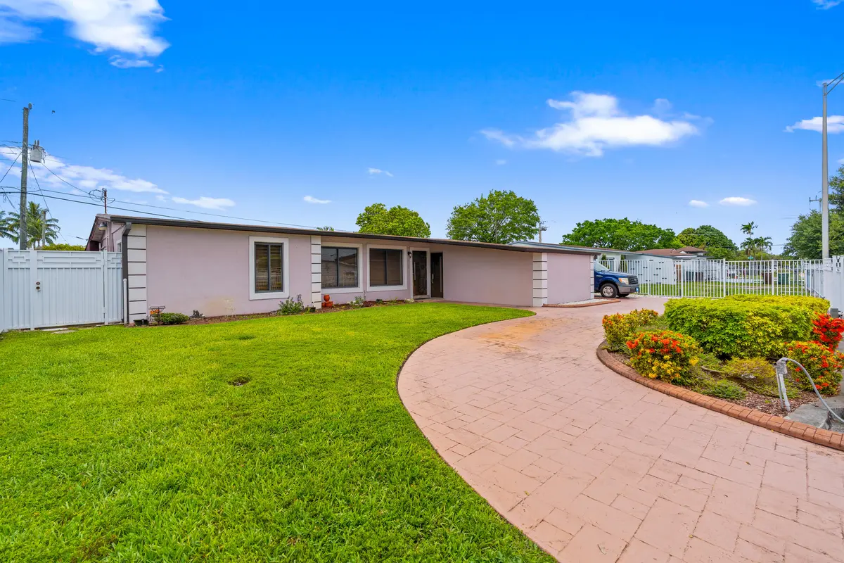 Exterior at 6160 W 14th Avenue, Hialeah
