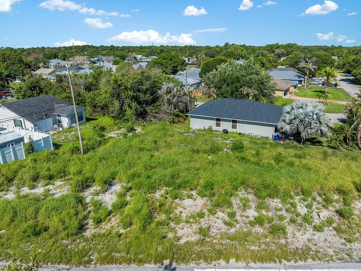 1325-2nd-Rd-SW-HigMedia-001-1280 at 1325 2nd Road, Vero Beach