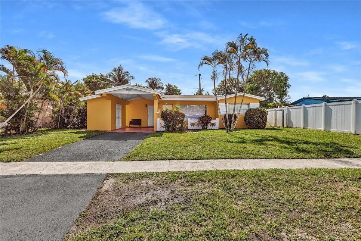 02-306A6814 at 3560 NW 34th Way, Lauderdale Lakes
