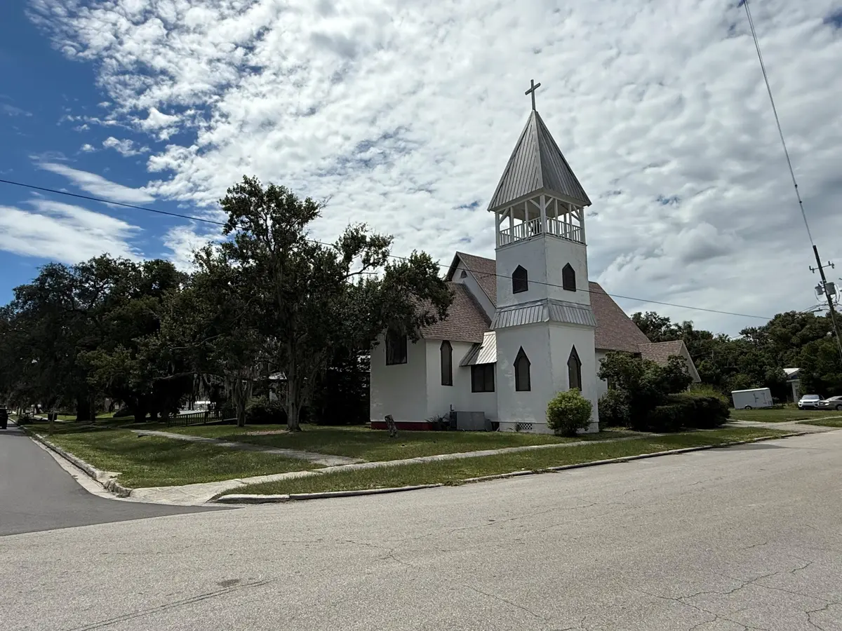 relig.fac.3 at 18 E Pleasant Street, Avon Park