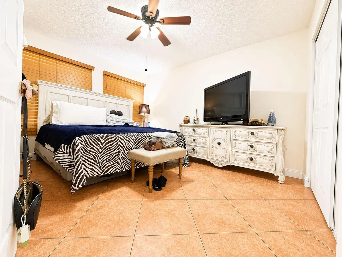 WhatsApp Image 2026-06-29 at 18.02.39 at 5202 El Claro Circle, West Palm Beach