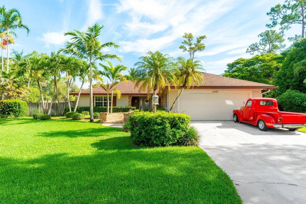 front at 12101 Tumbleweed Court, Wellington