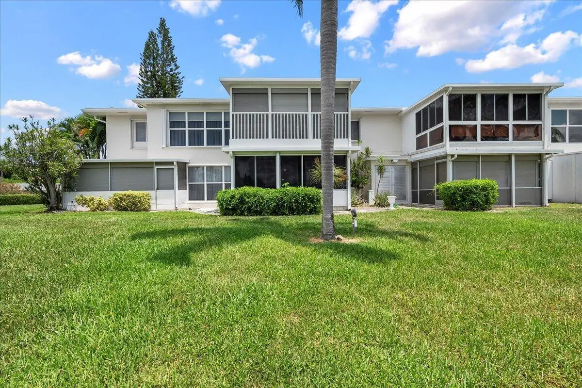 Back Area at 1395 SW 27th Avenue 103, Delray Beach