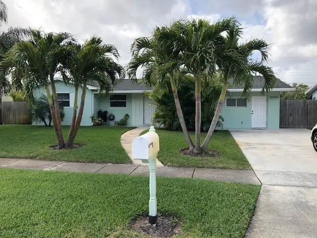 Photo 1 at 18966 SE Southgate Drive, Jupiter
