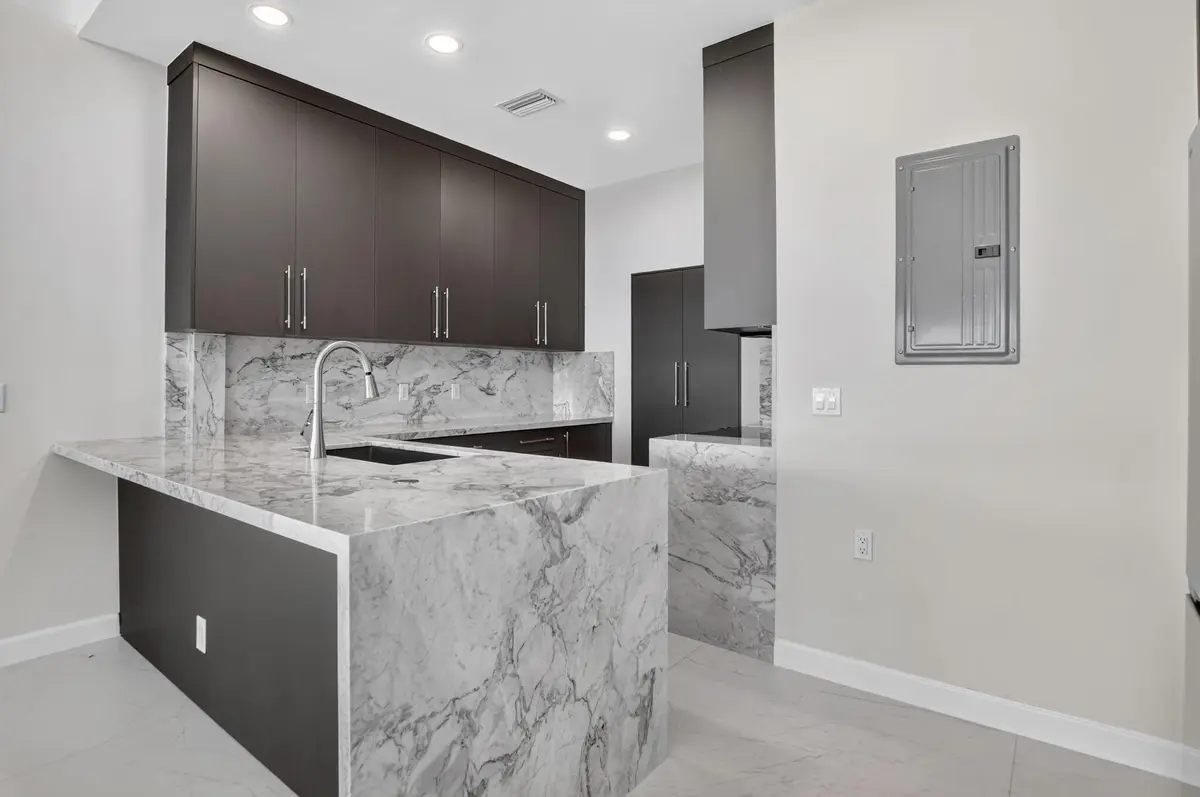 11-web-or-mls-DSC_8871 at 19317 Sabal Lake Drive 5066, Boca Raton