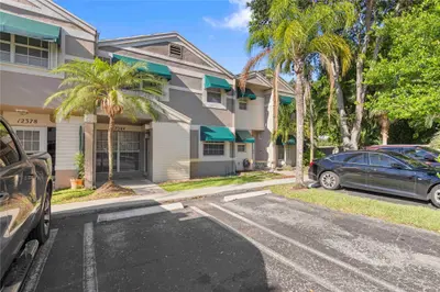 12384 SW 52nd Court, Cooper City – Townhouse for sale