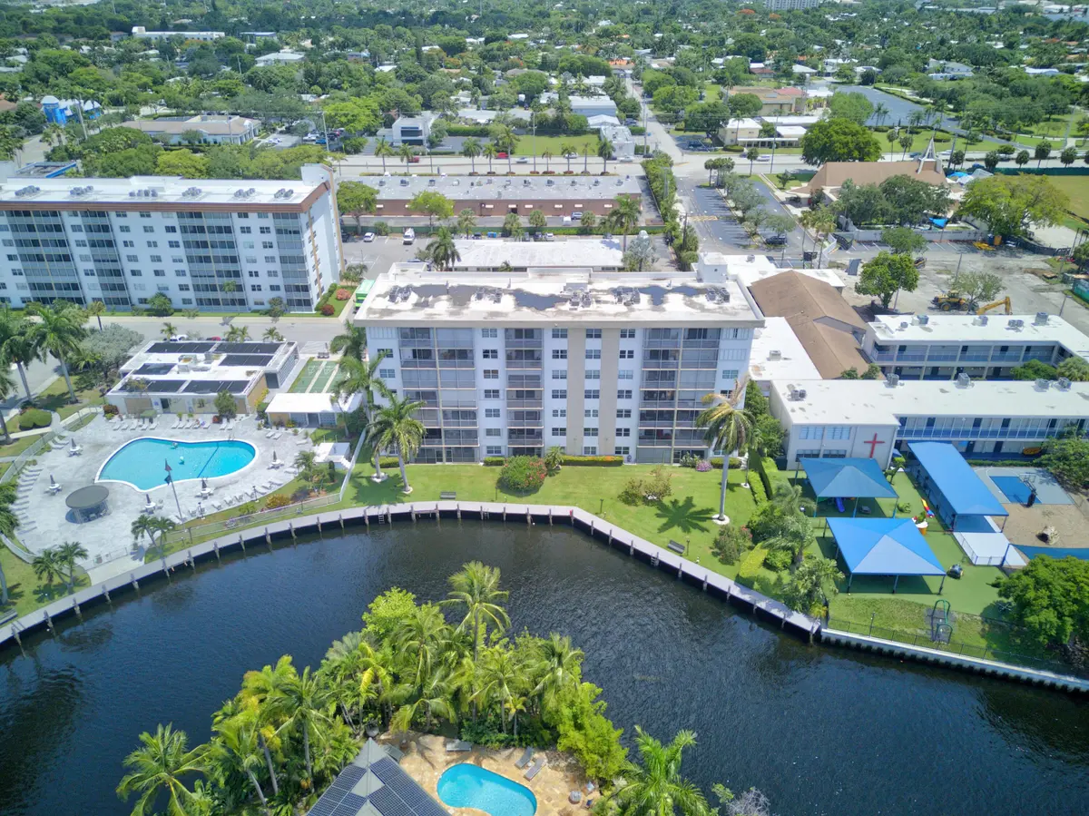 MG502-2 at 3010 NE 16th Avenue 502, Oakland Park