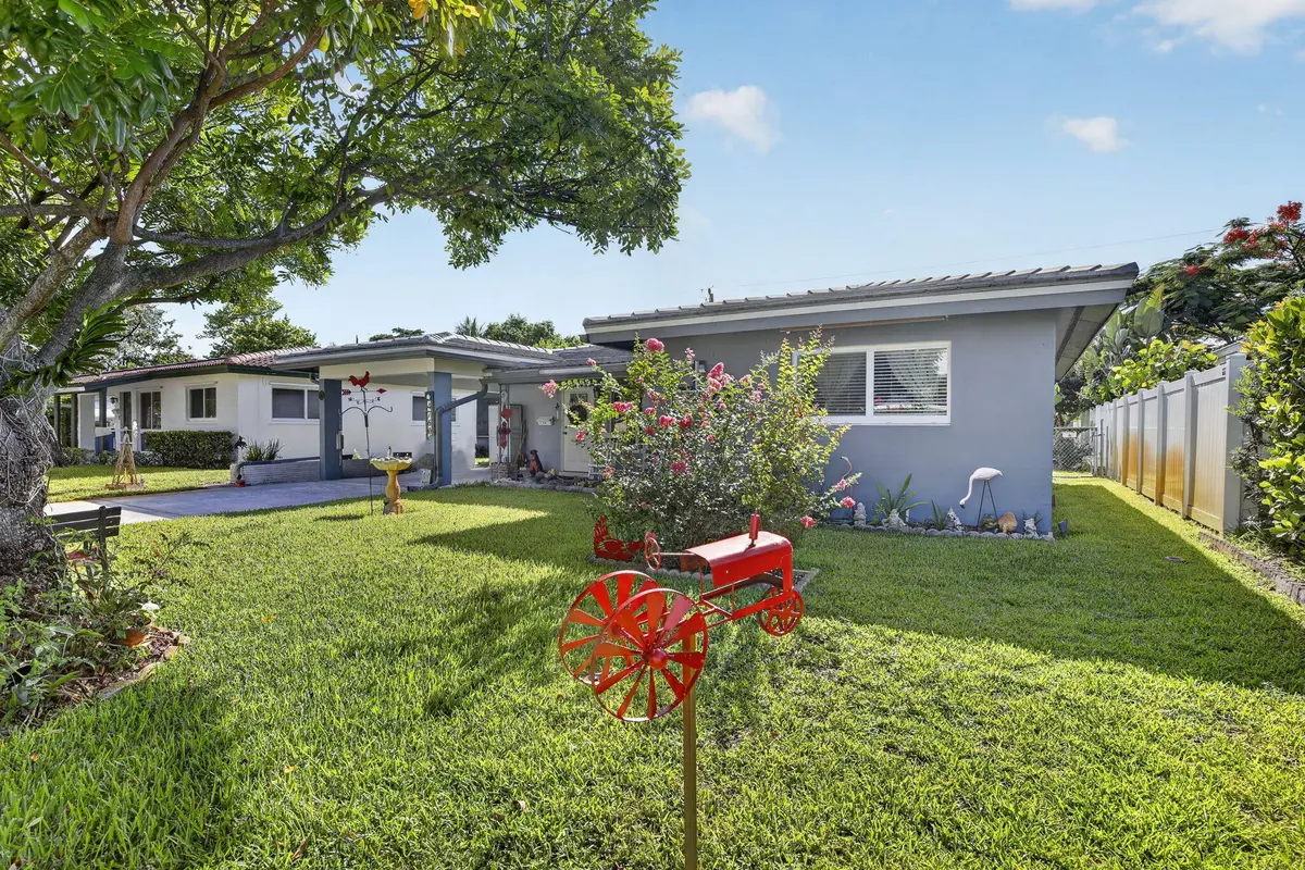 3-web-or-mls-_A7A9227 at 4760 NE 5th Avenue, Oakland Park
