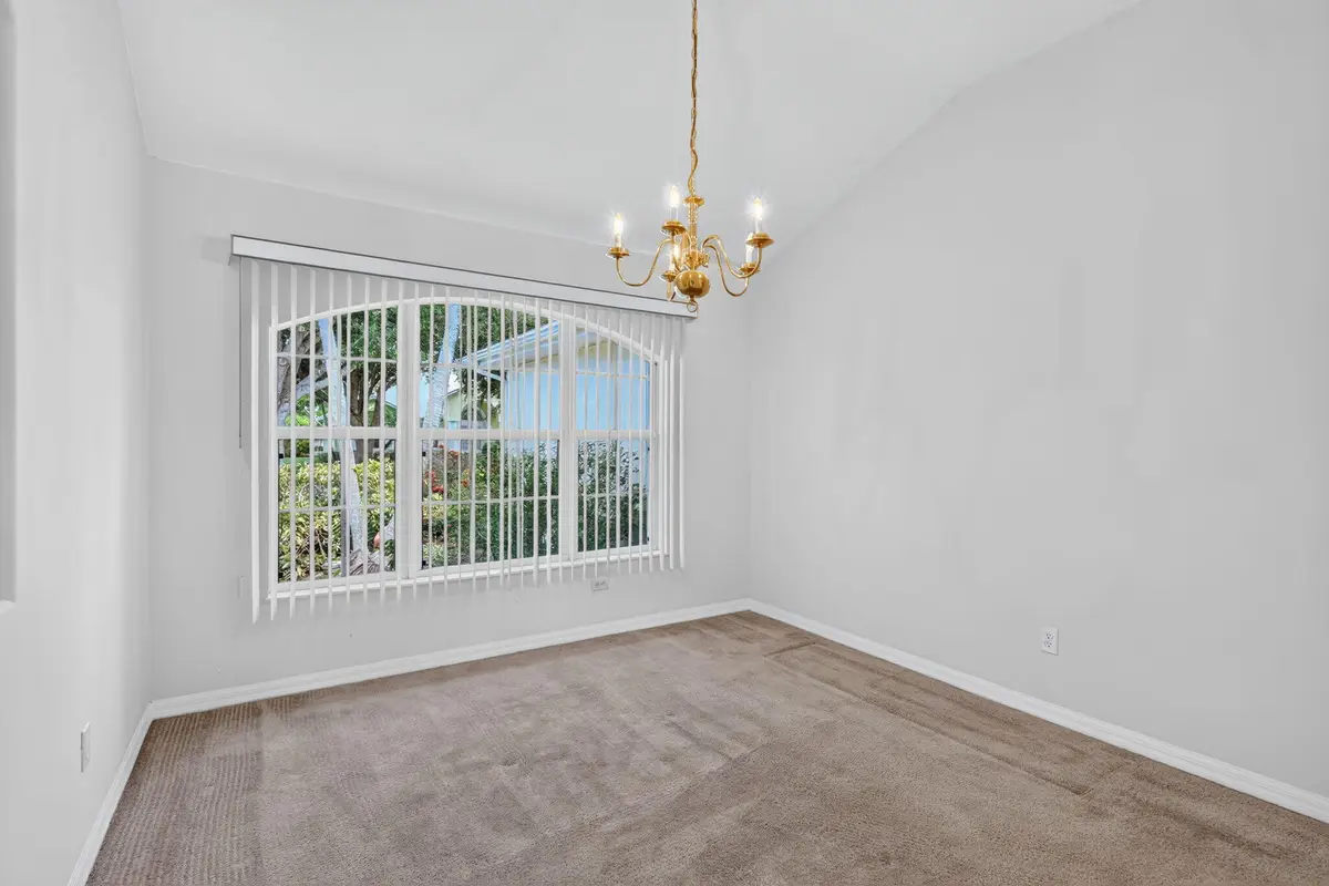 6-web-or-mls-5P1A2601 at 8253 Sand Pine Circle, Port St. Lucie