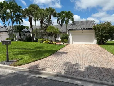 9 Windsor Lane, Boynton Beach – sold