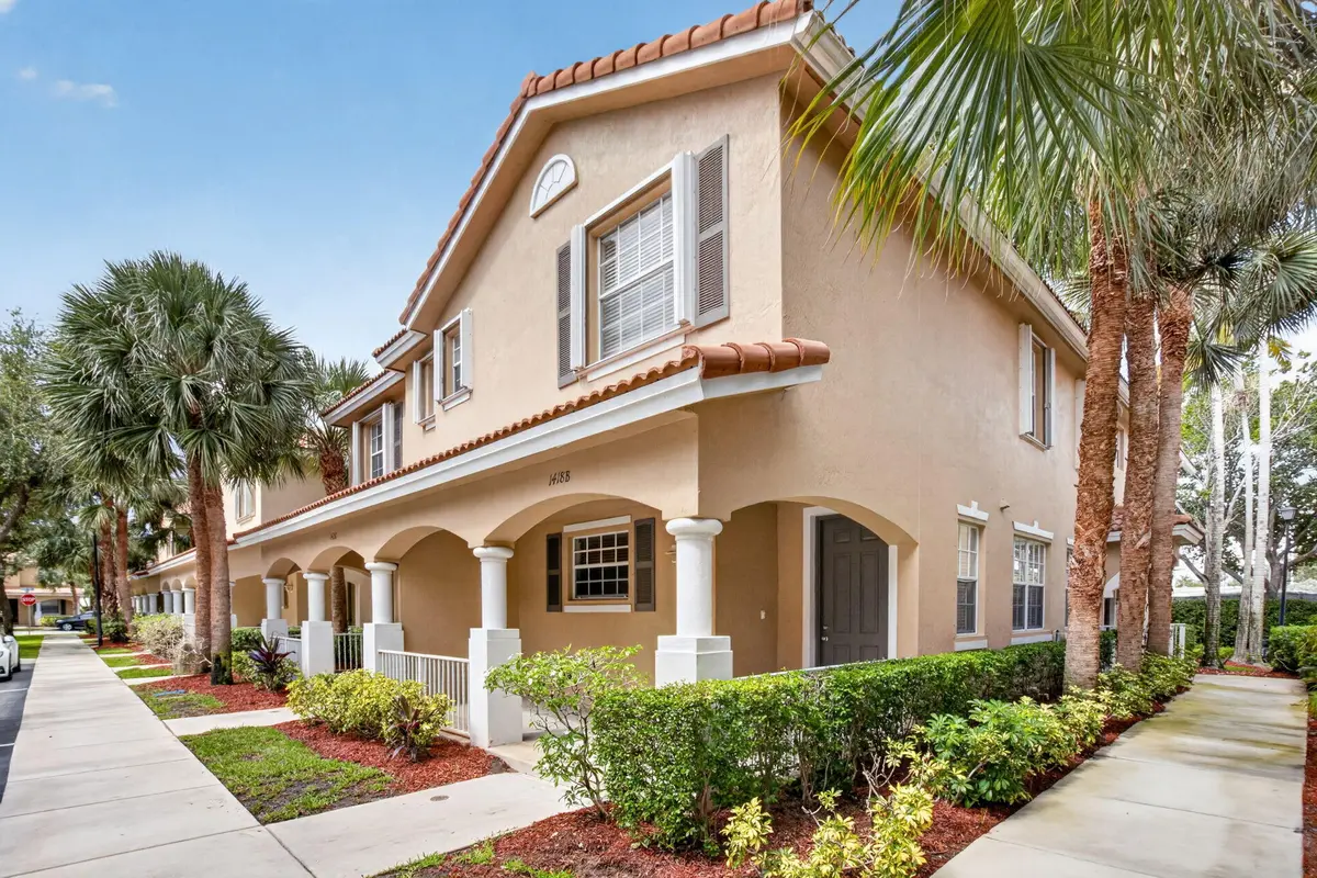 2-web-or-mls-DSC_4931 at 1418 W Wickham Circle B, Delray Beach