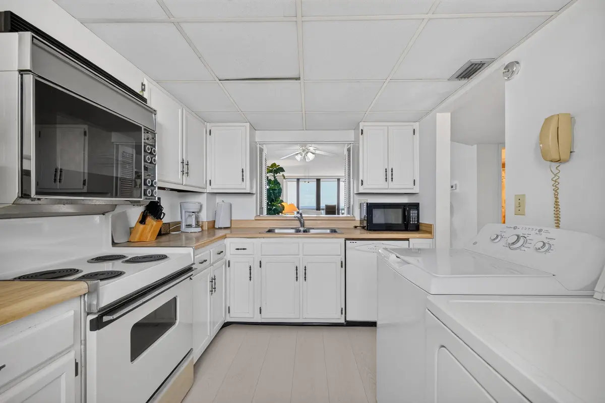 20-web-or-mls-3A5A8975 at 9900 S Ocean Drive 1505, Jensen Beach